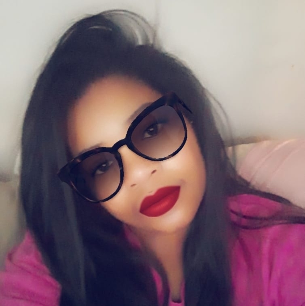 Meet your Posher, Briana